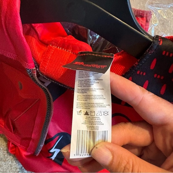 Disney Descendants Red Costume Disguise Small 4-6X NEW Halloween - Picture 5 of 6